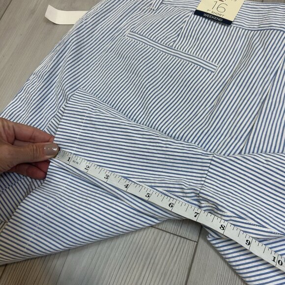 NWT Talbots Size 16 Weekend Shorts Blue White Seersucker 7” Inseam - Picture 11 of 11